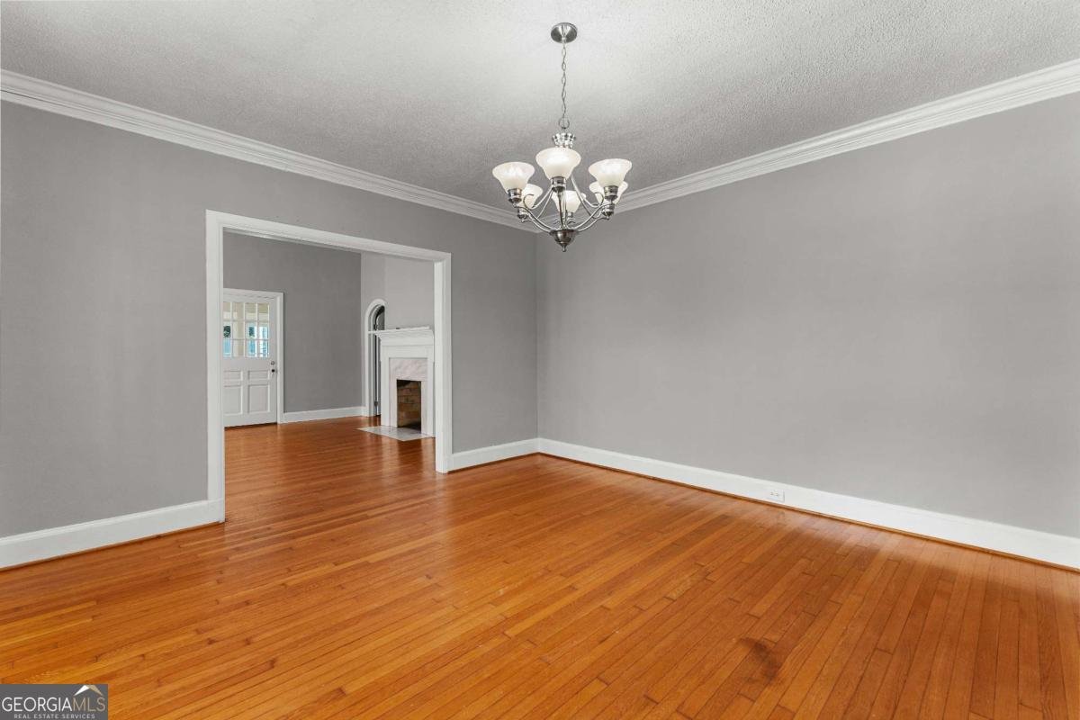 404 Thurston Avenue Thomaston - Photo 17