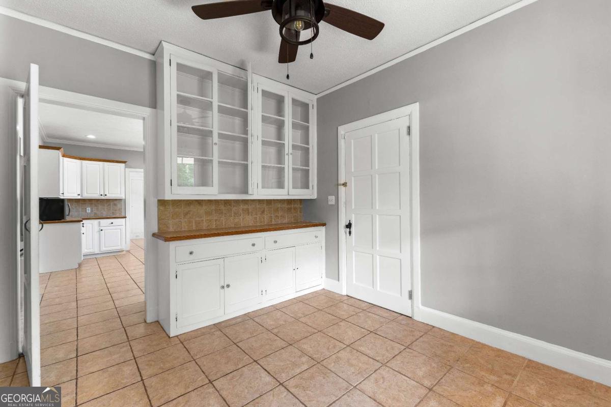 404 Thurston Avenue Thomaston - Photo 18