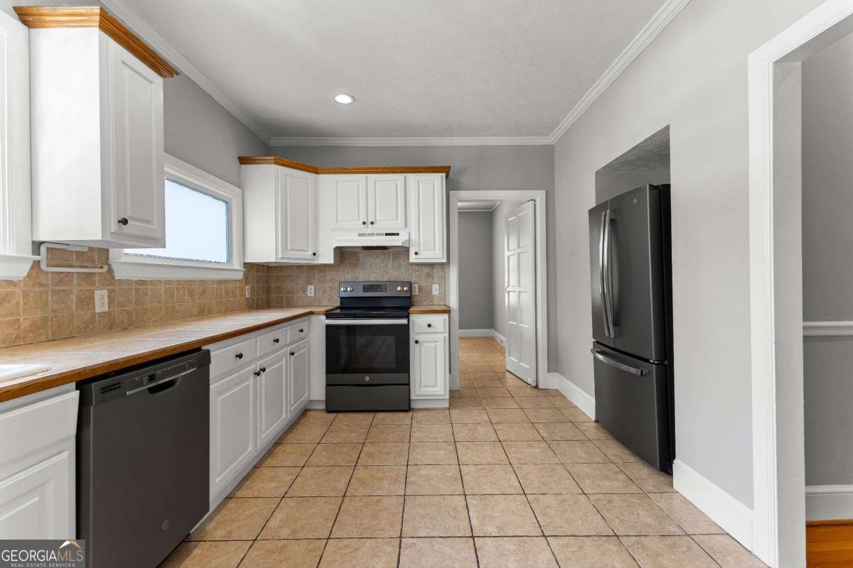 404 Thurston Avenue Thomaston - Photo 21