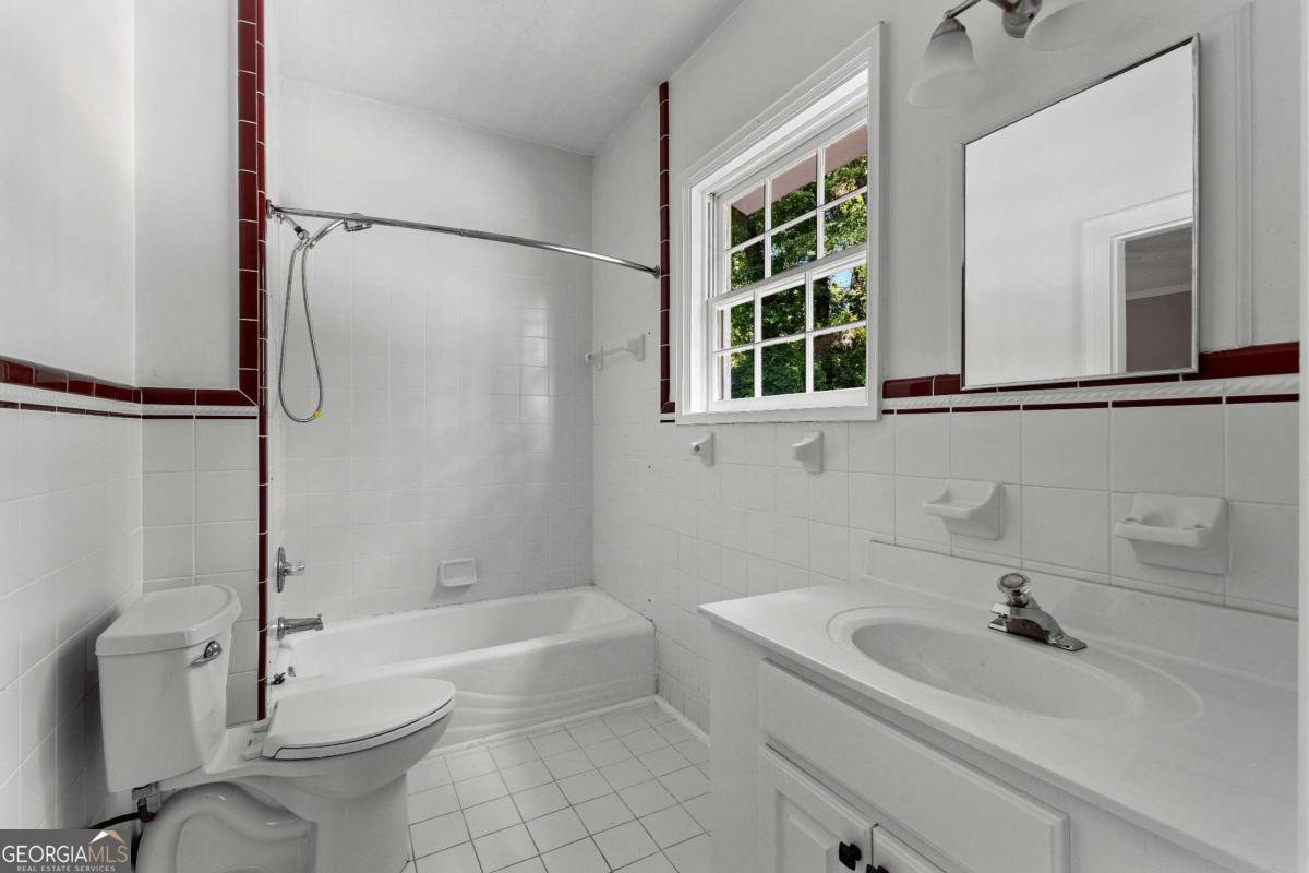 404 Thurston Avenue Thomaston - Photo 30