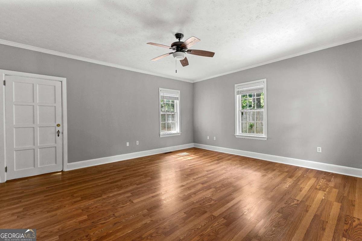 404 Thurston Avenue Thomaston - Photo 31