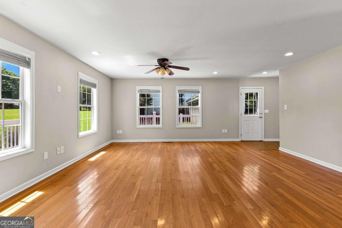 404 Thurston Avenue Thomaston - Photo 55