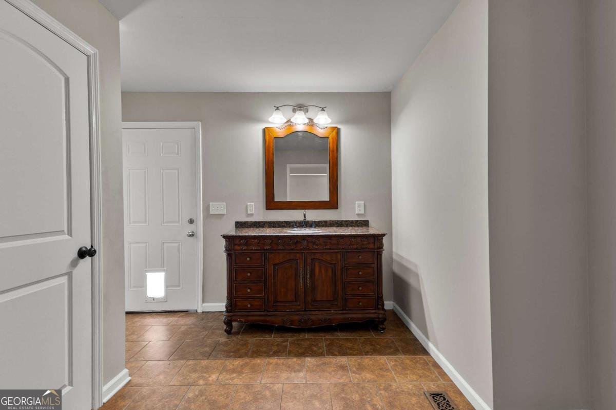 404 Thurston Avenue Thomaston - Photo 66