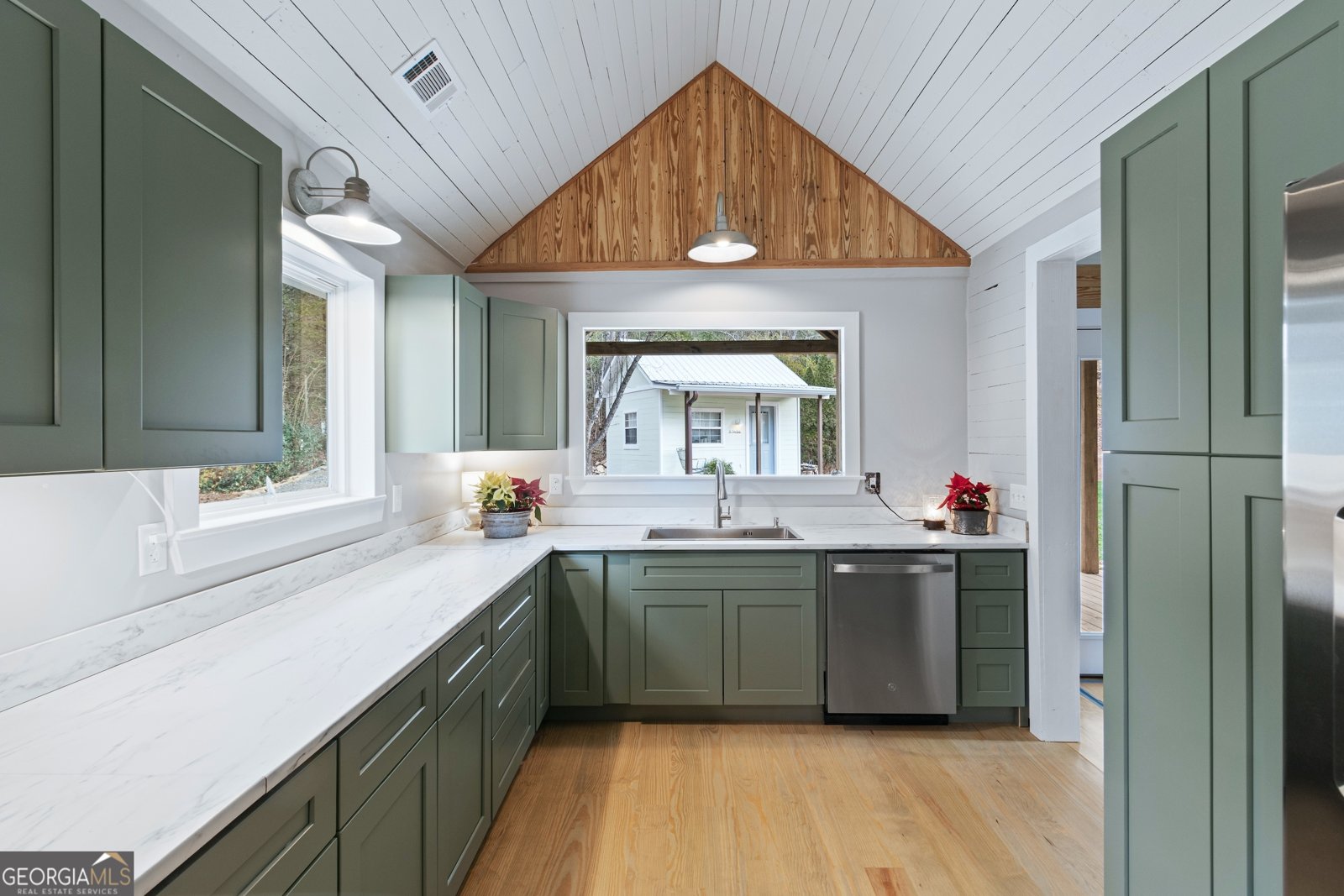 8679 Lakewood Highway Mineral Bluff - Photo 15