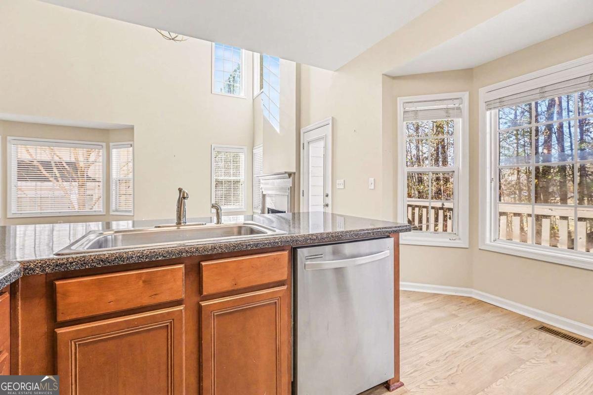 364 Eagle Tiff Drive Sugar Hill - Photo 12