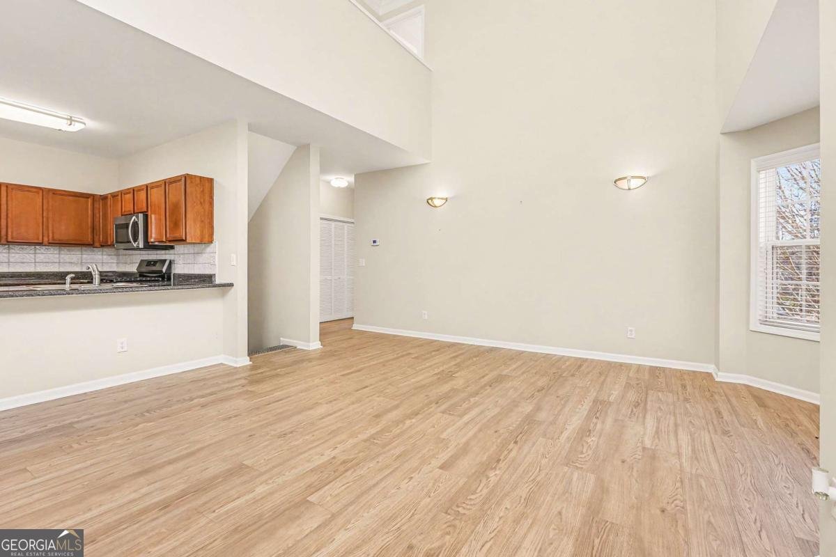 364 Eagle Tiff Drive Sugar Hill - Photo 8