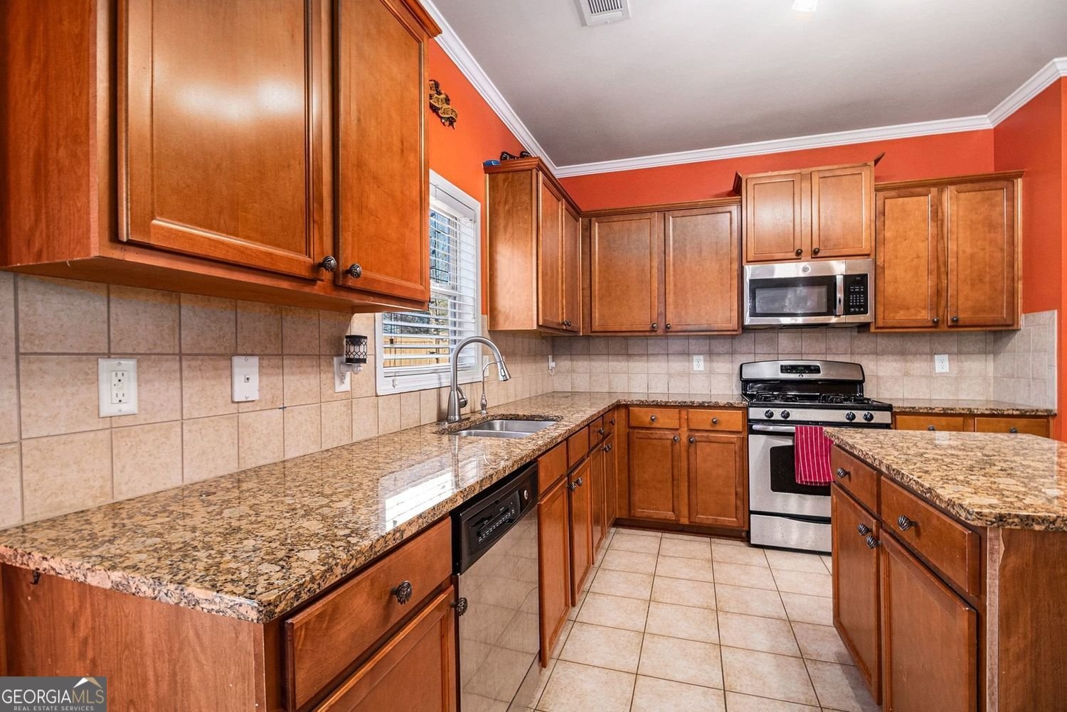 7400 Toccoa Circle Union City - Photo 13