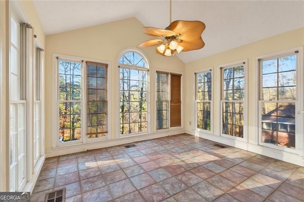 1412 Crooked Tree Circle Stone Mountain - Photo 12