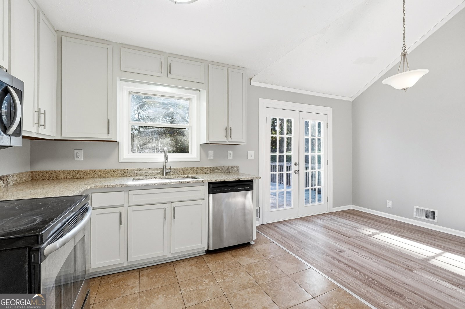 241 Summer Pond Trail Lawrenceville - Photo 19