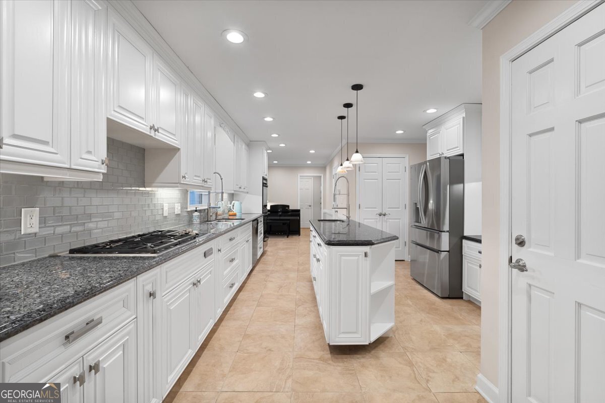 2363 LEISURE LAKE Drive Atlanta - Photo 6