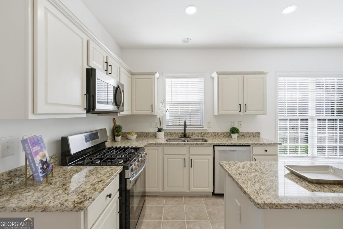 3419 Hampreston Way Kennesaw - Photo 10