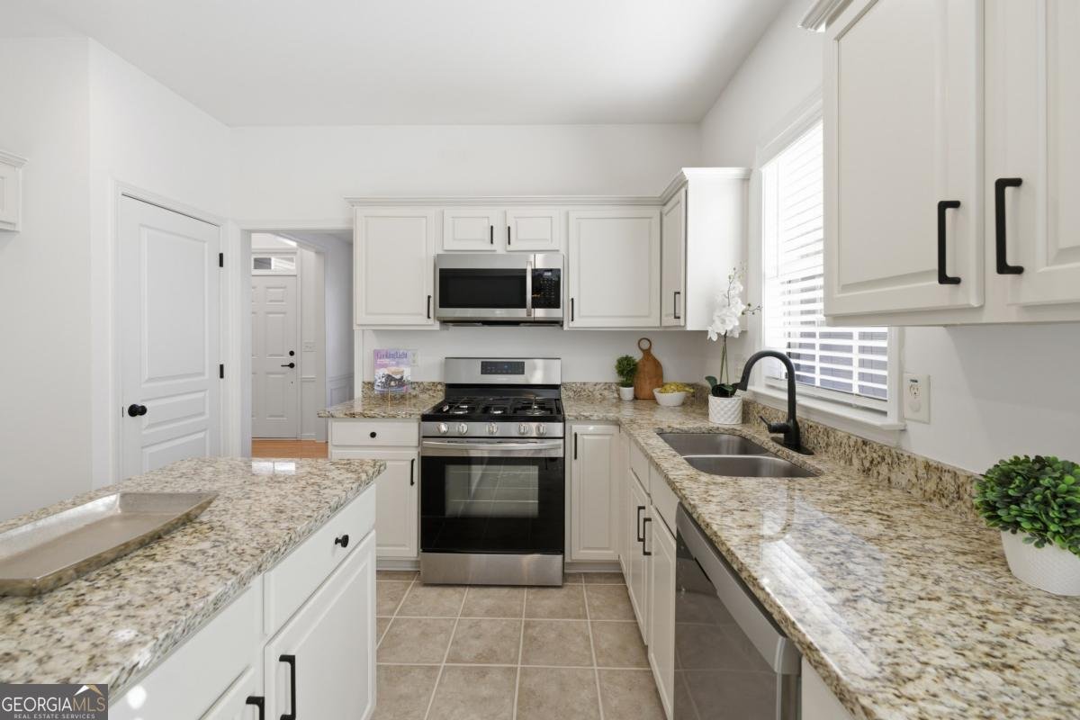 3419 Hampreston Way Kennesaw - Photo 11