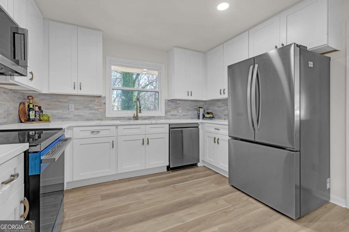 2418 Meadowlark Drive East Point - Photo 11