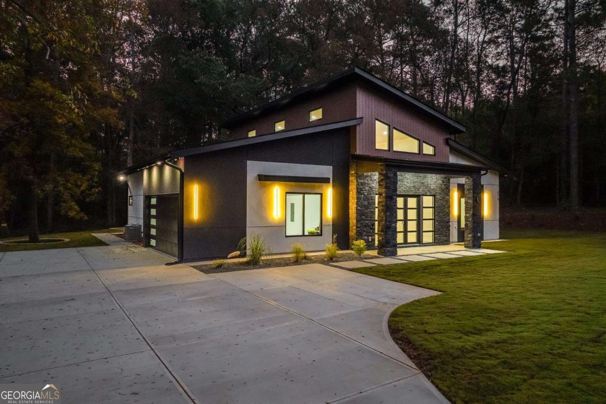 670 Loganville Highway Winder - Photo 1