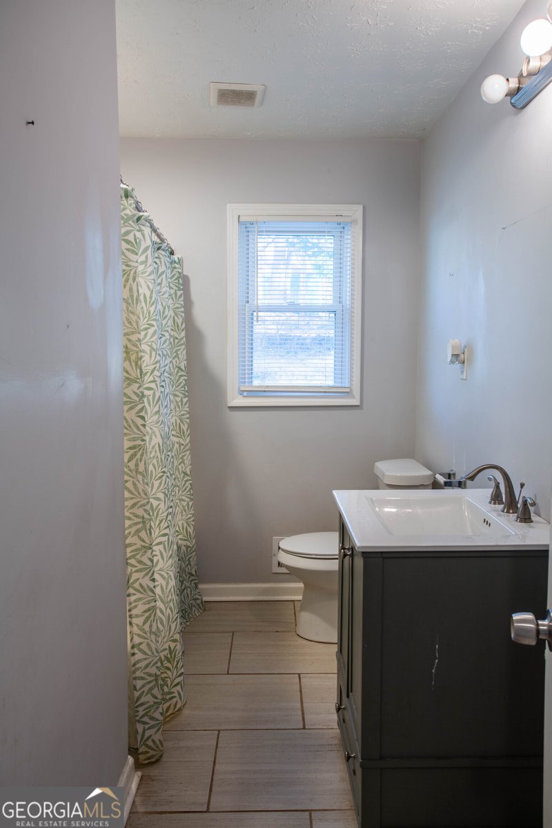 5215 Dixie Lake Road Union City - Photo 10