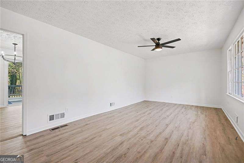 5689 Woodland Drive Acworth - Photo 8