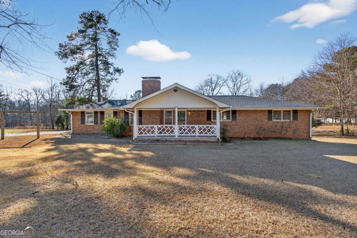 6957 Mason Creek Road Douglasville - Photo 1