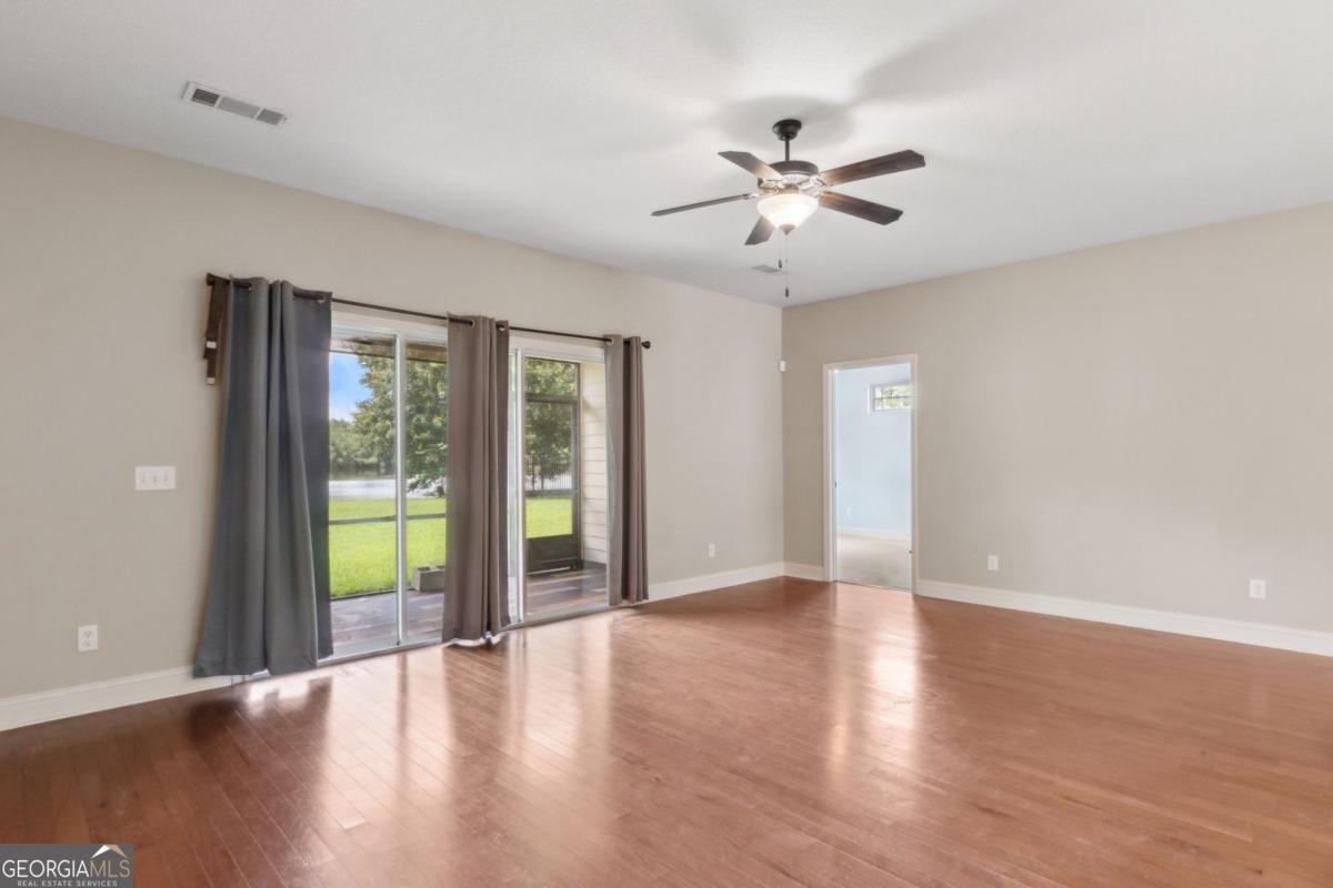 234 Waters Edge Drive Kingsland - Photo 8