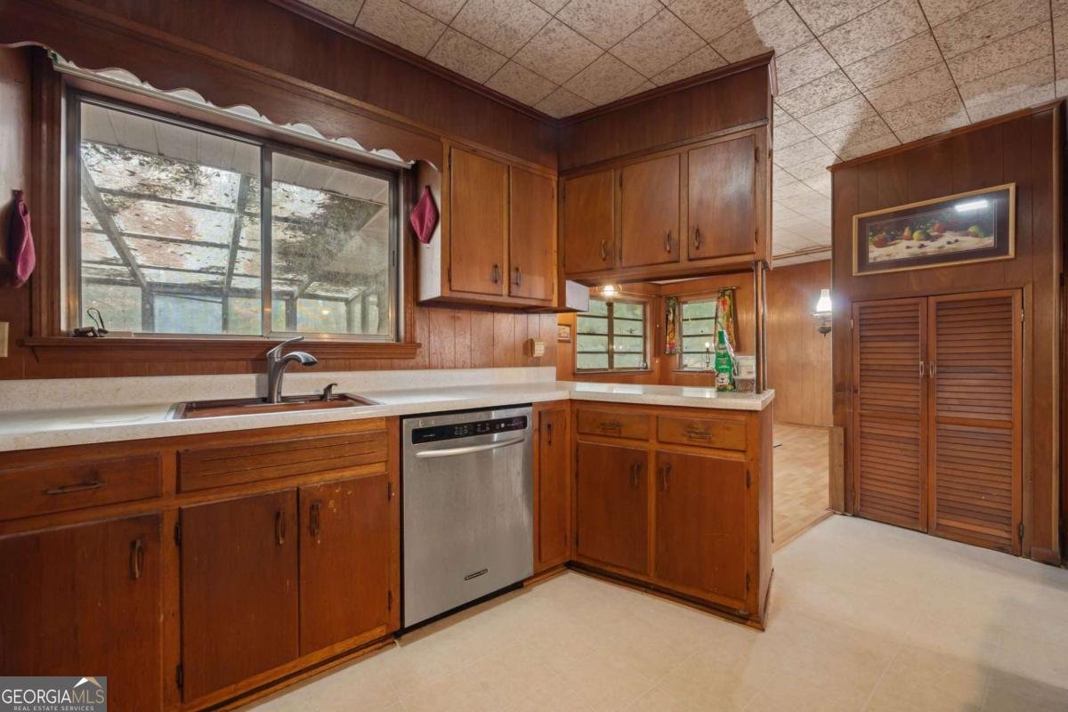 1460 Loch Lomond Trail Atlanta - Photo 10