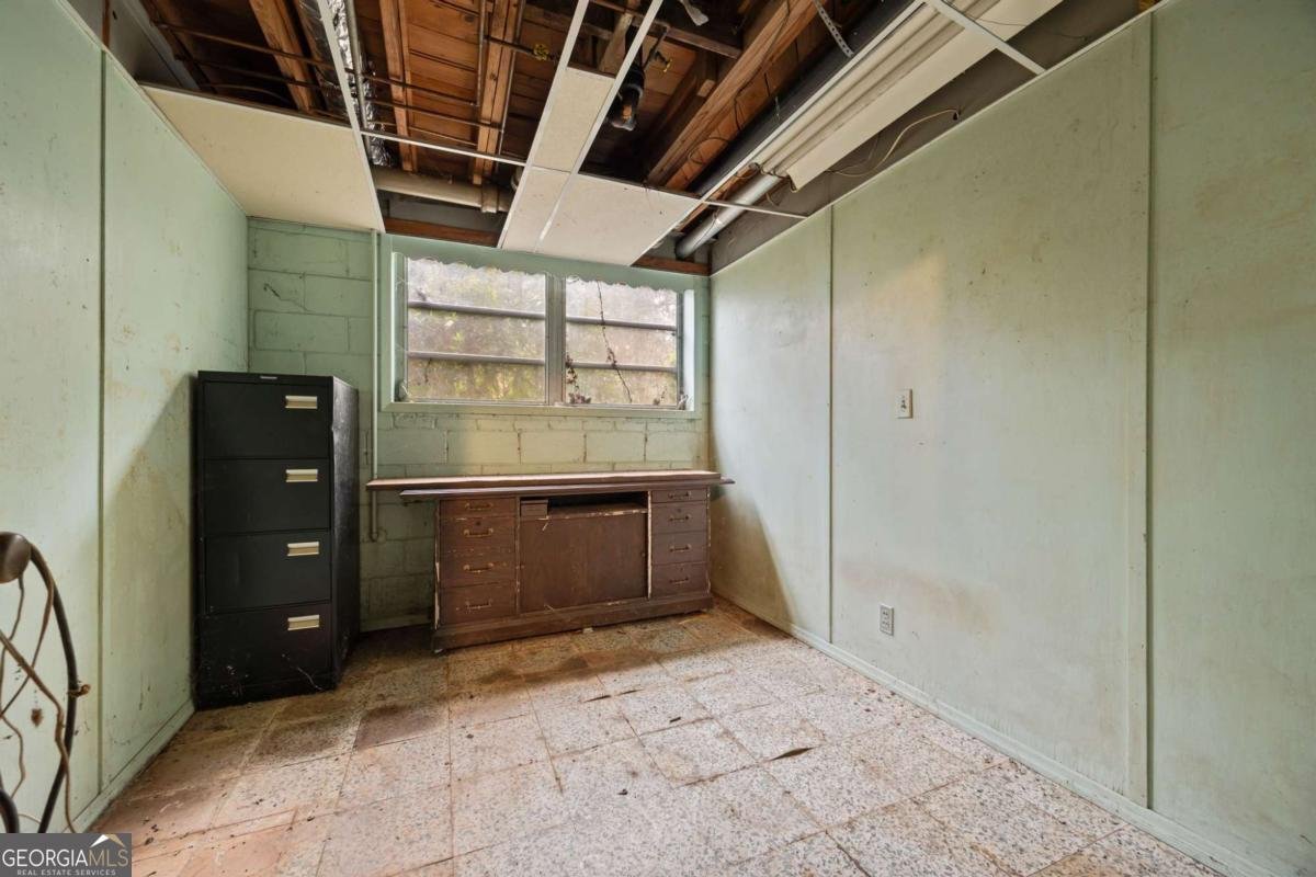 1460 Loch Lomond Trail Atlanta - Photo 23