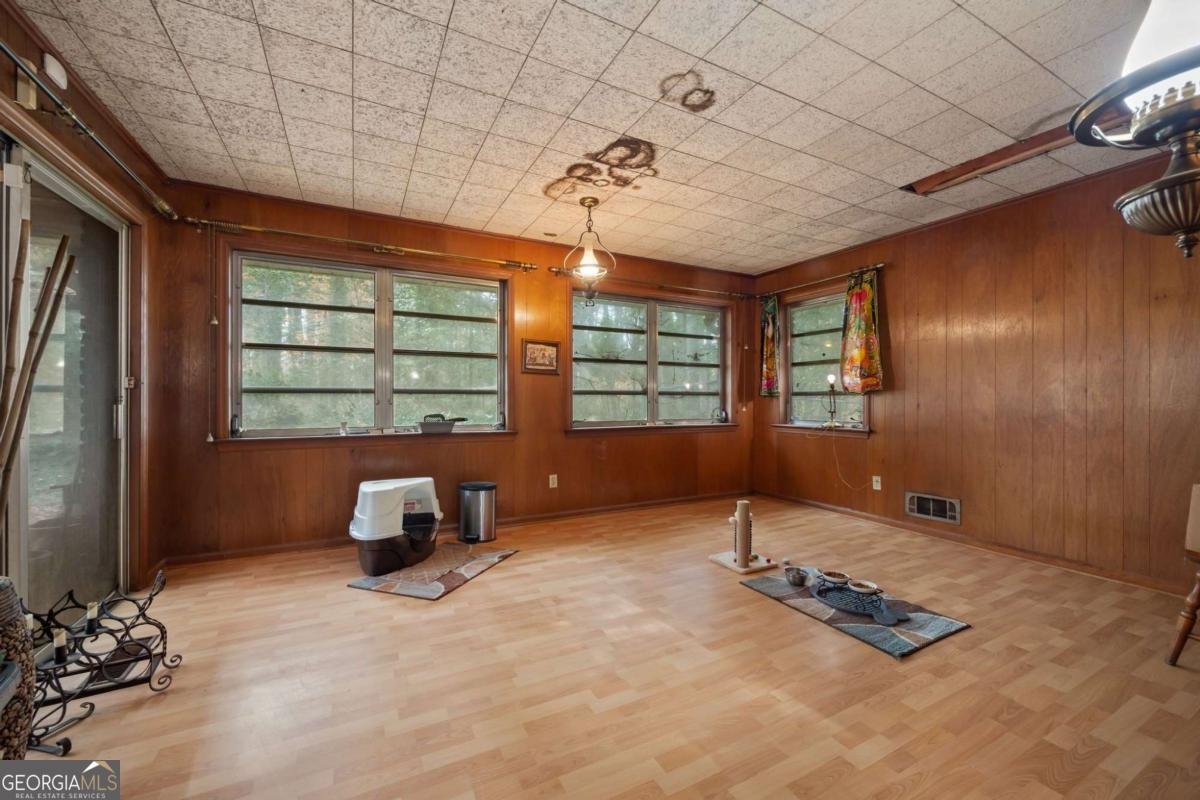 1460 Loch Lomond Trail Atlanta - Photo 9