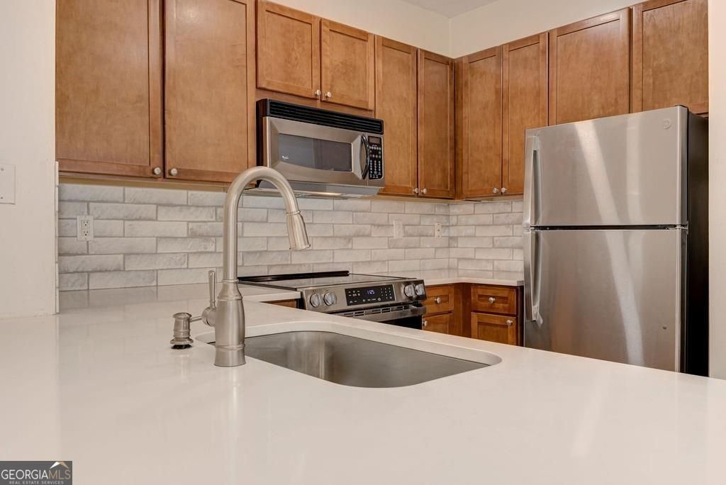 1250 Parkwood Circle Atlanta - Photo 11