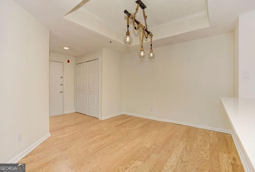 1250 Parkwood Circle Atlanta - Photo 8
