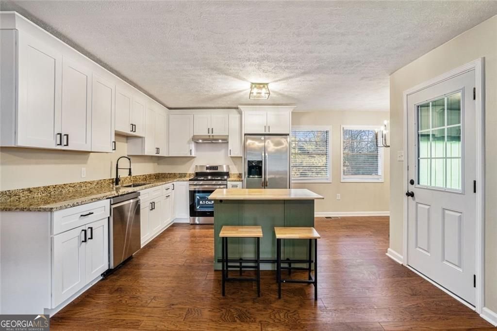 2811 Hill Circle Dacula - Photo 1