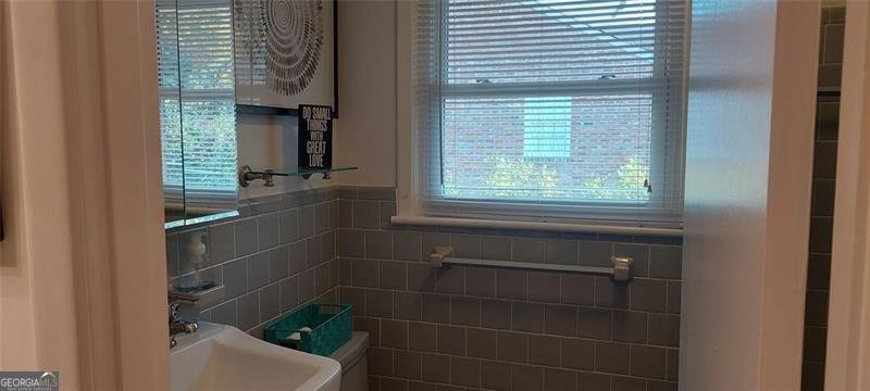 3668 Kingsboro Road Atlanta - Photo 18