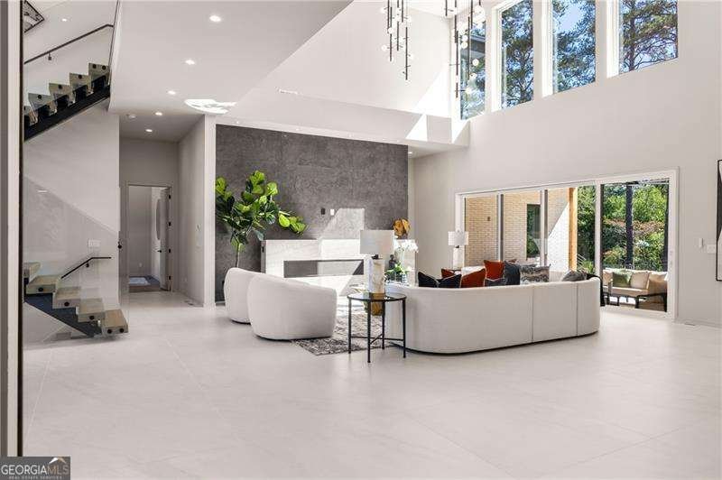 6531 Long Acres Drive Sandy Springs - Photo 12