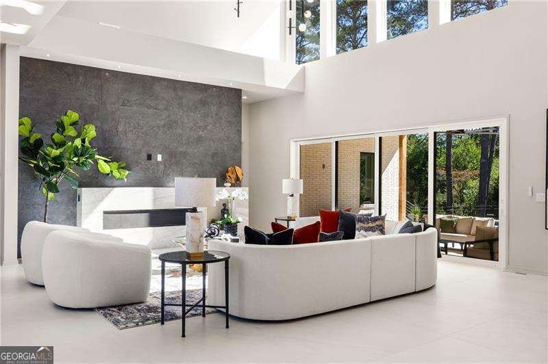 6531 Long Acres Drive Sandy Springs - Photo 17