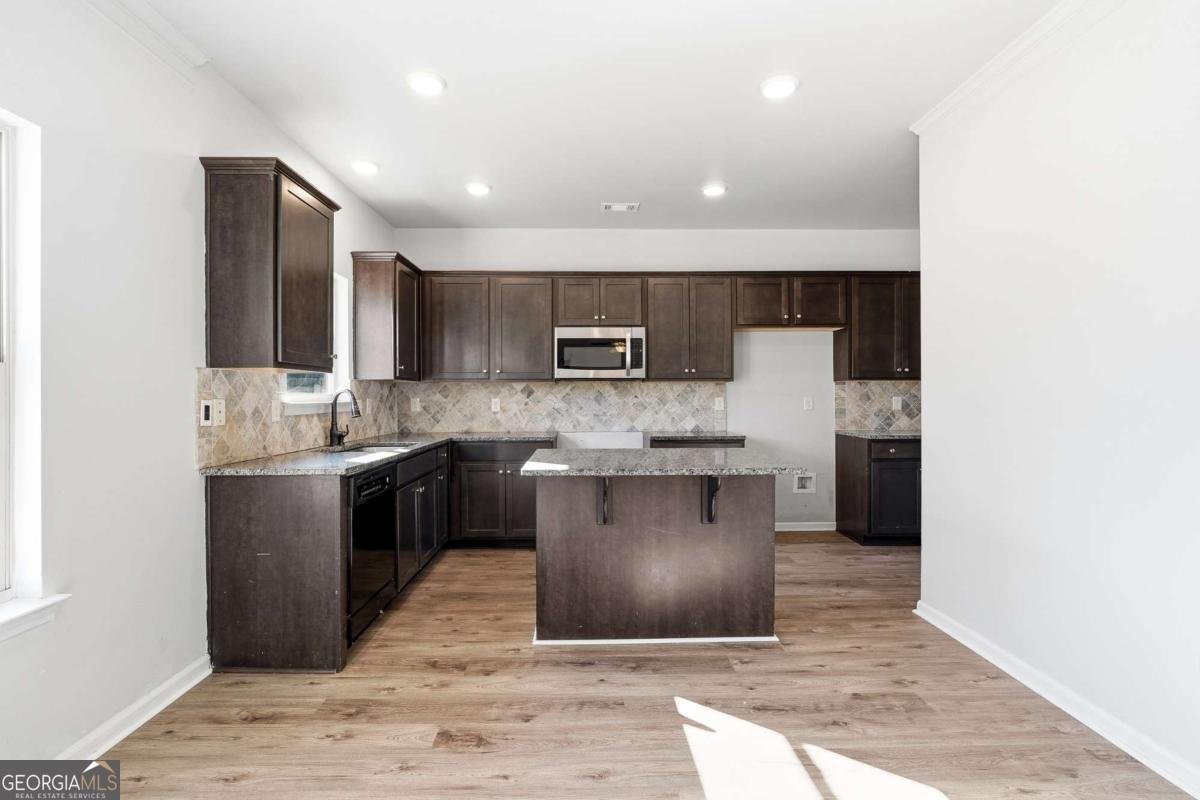 677 Massey Street Winder - Photo 11