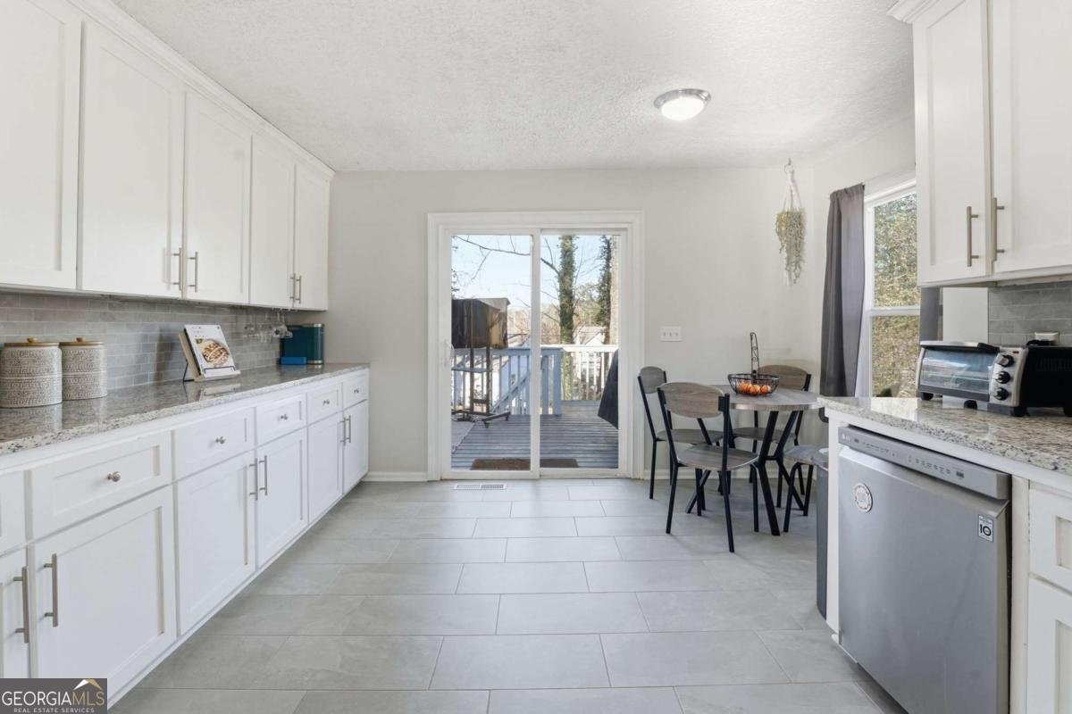 3981 Lookout Point Drive Marietta - Photo 17