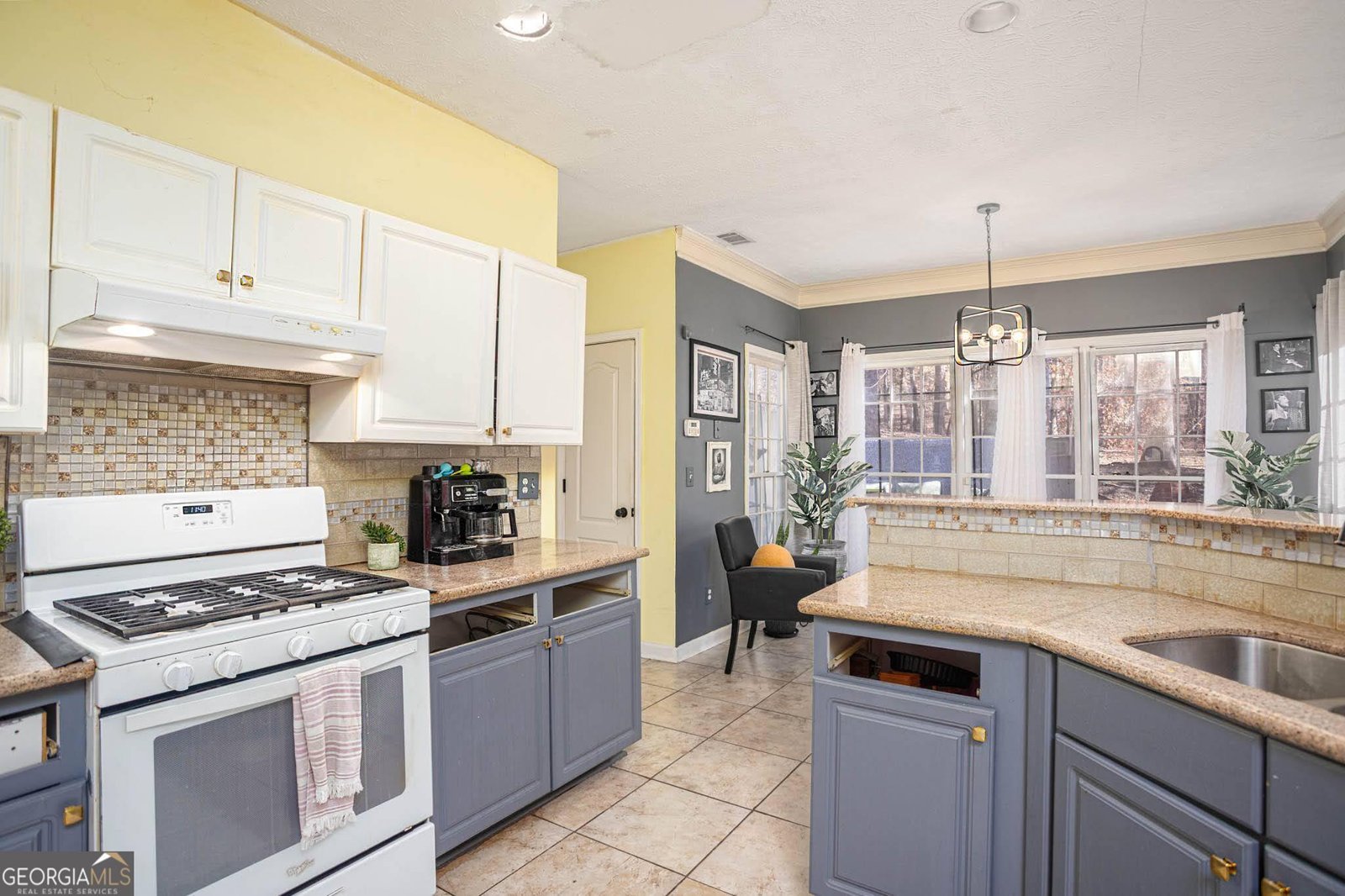 655 Scenic View Stone Mountain - Photo 19