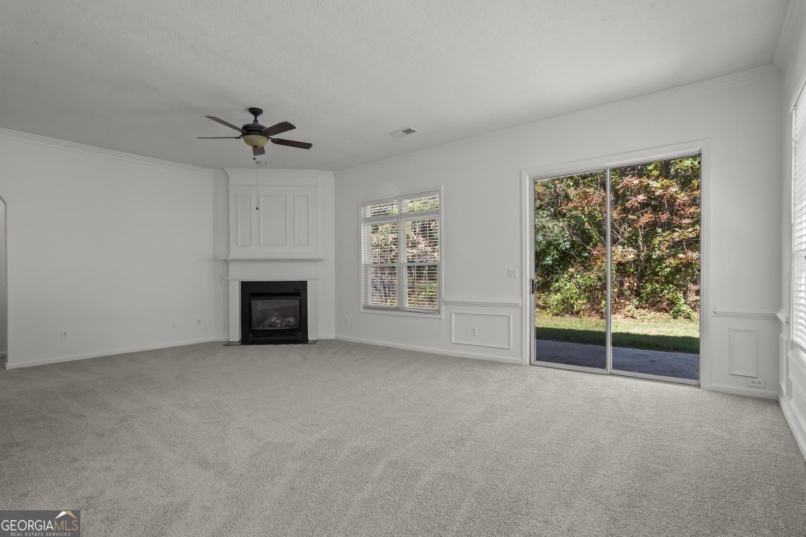 3393 Palm Circle Kennesaw - Photo 7