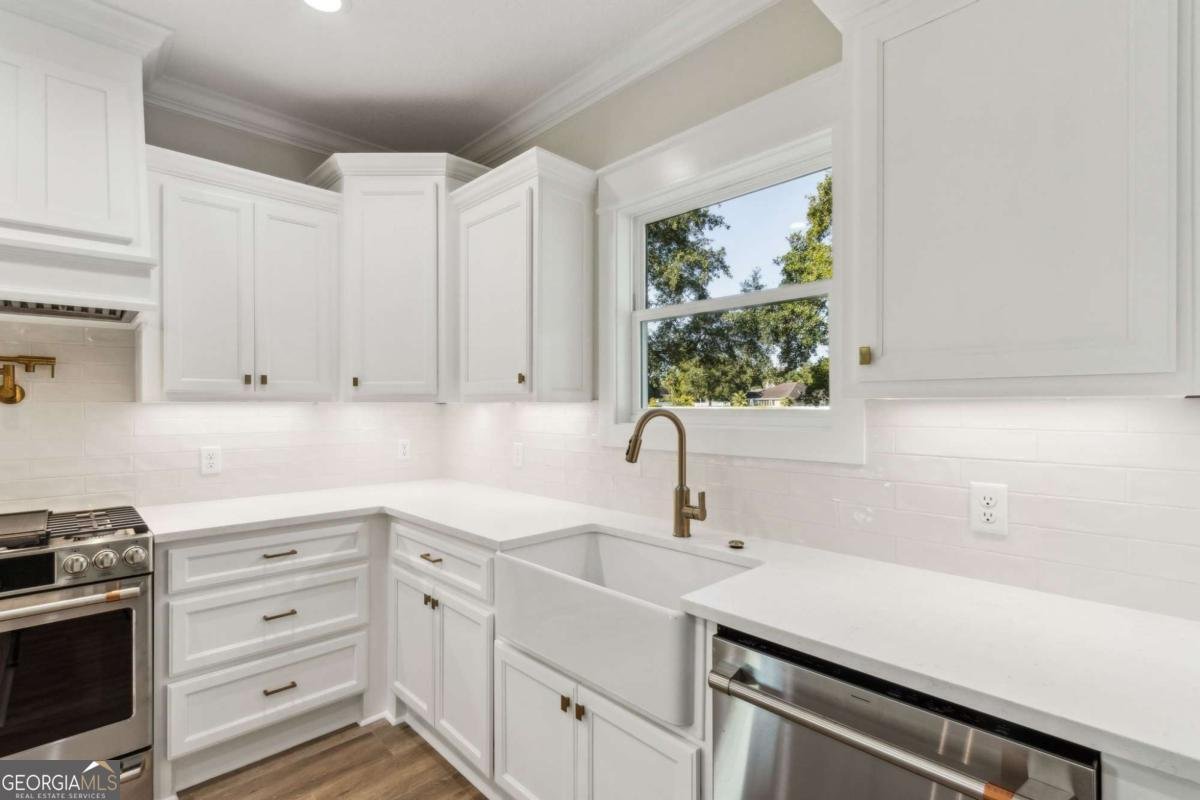 103 Maybird Drive Kingsland - Photo 8