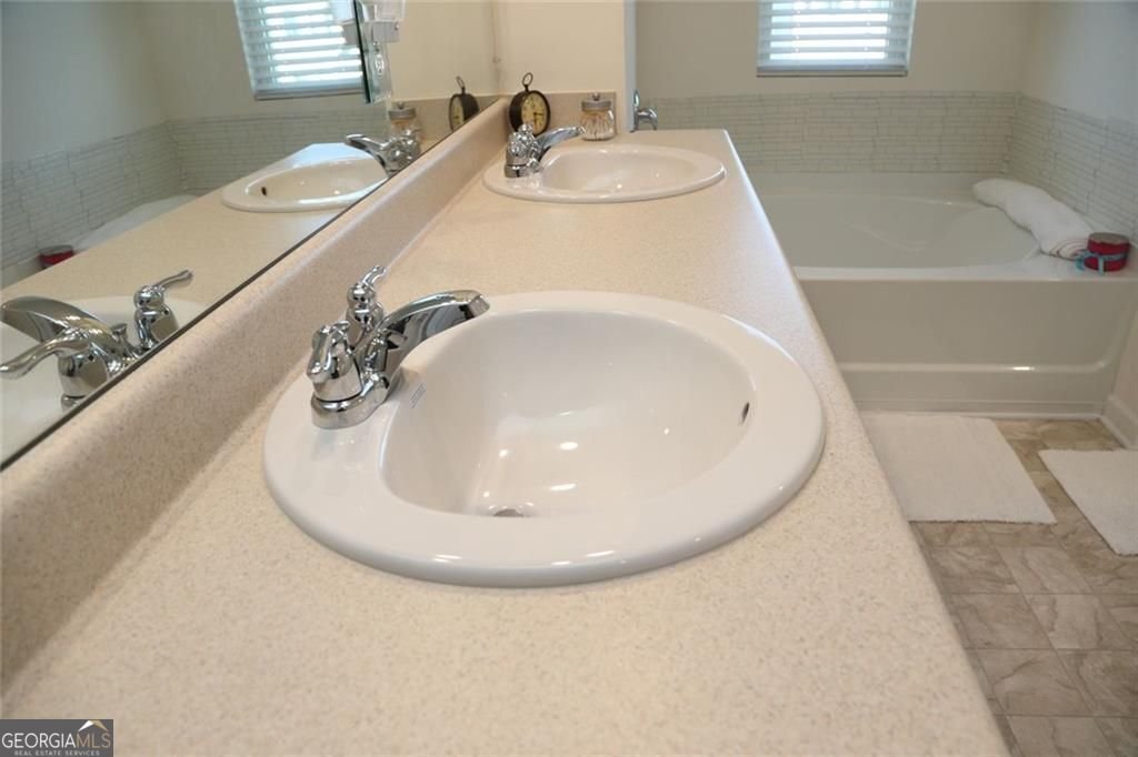 2106 Waycross Lane Dacula - Photo 14