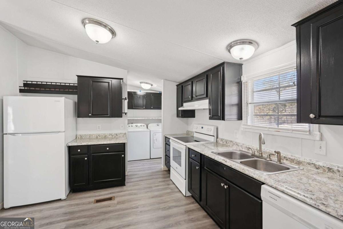 31 Pine Burr Drive Kennesaw - Photo 12