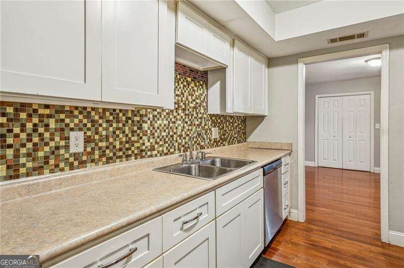 6851 Roswell Road Atlanta - Photo 10