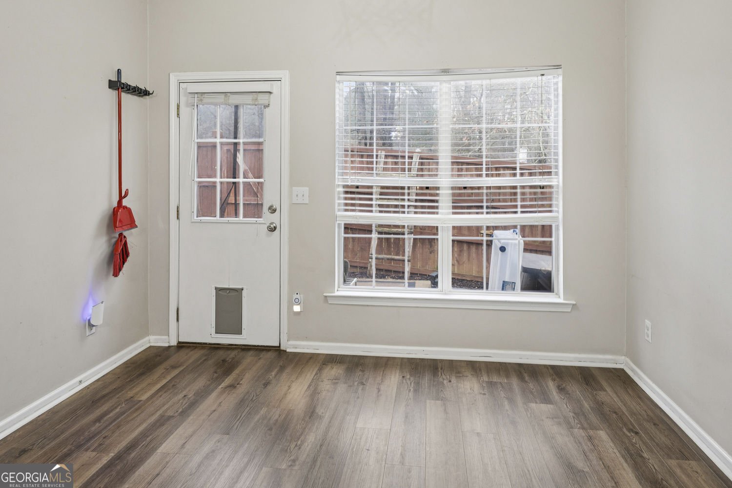 1257 Gates Circle Atlanta - Photo 12