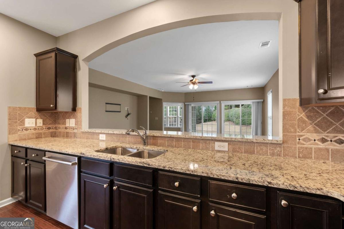 1040 Creekwood Place Greensboro - Photo 11