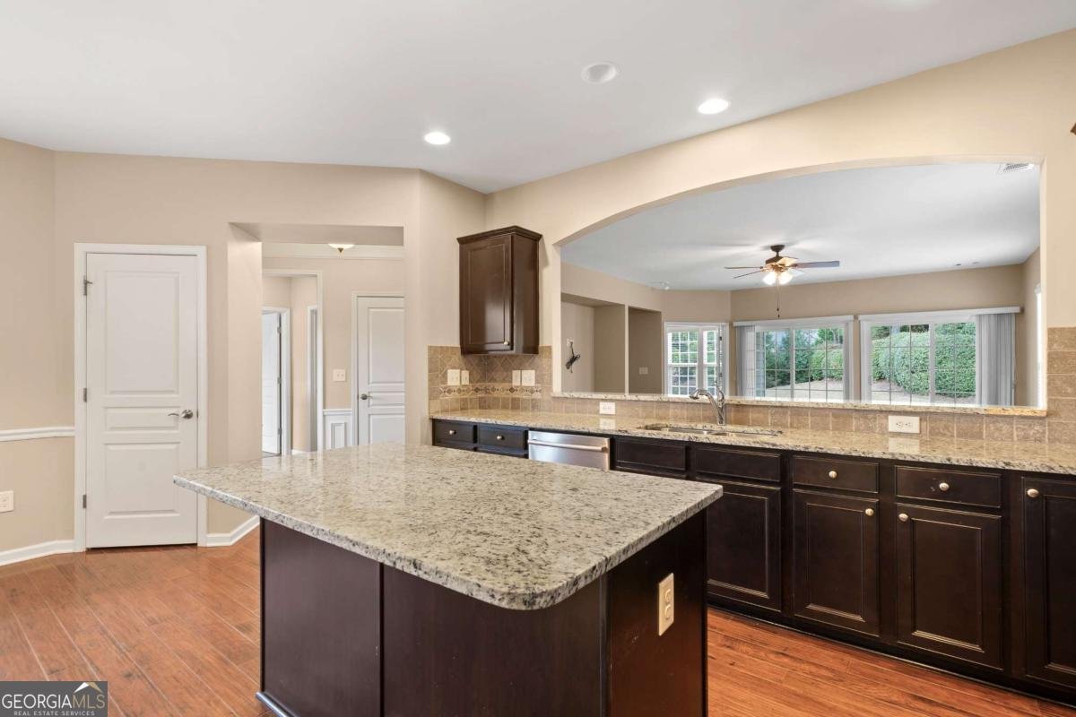 1040 Creekwood Place Greensboro - Photo 9