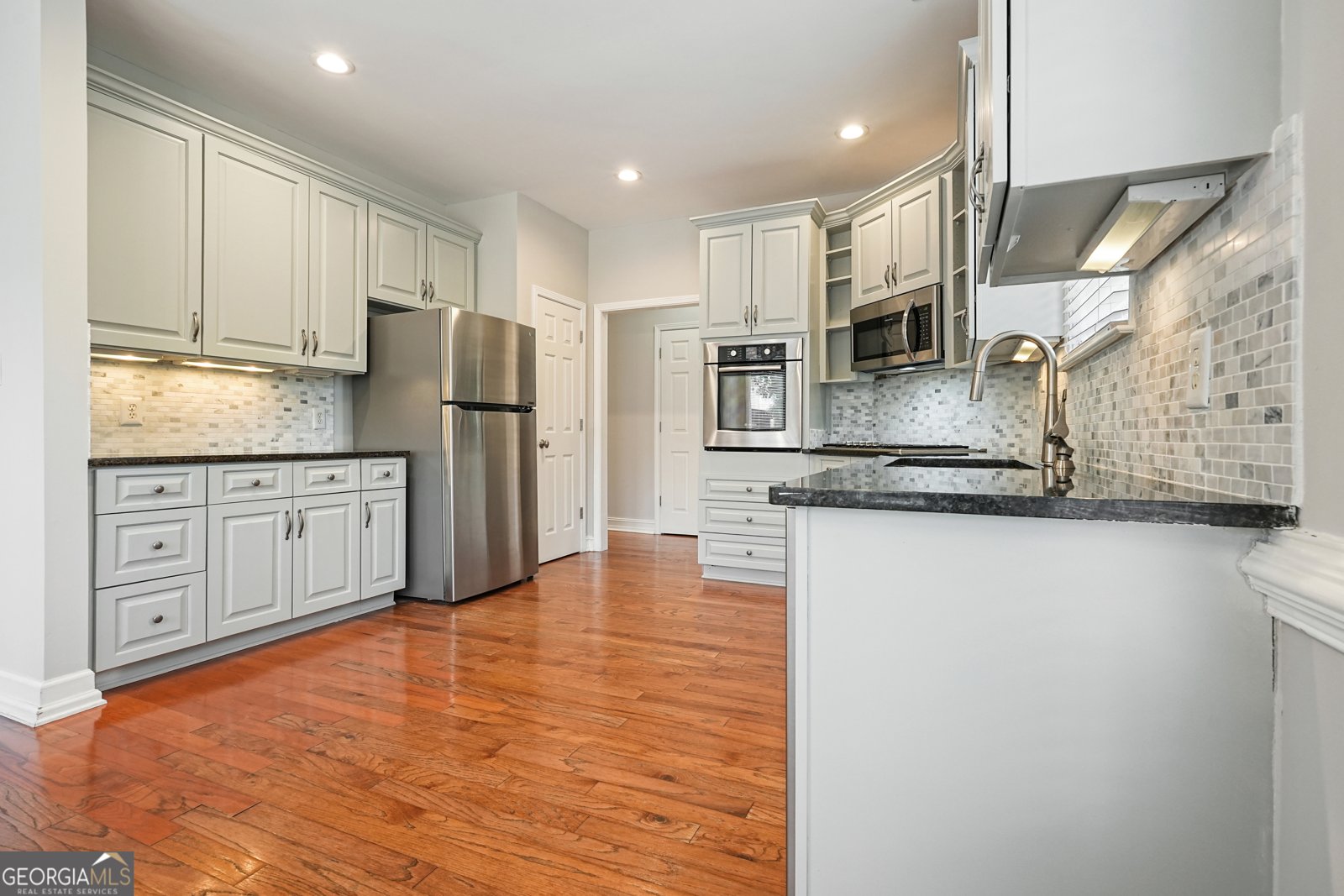 6690 Brookline Court Cumming - Photo 17