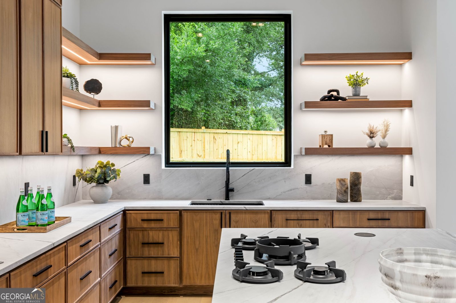 16 Bonnie Lane Sandy Springs - Photo 13