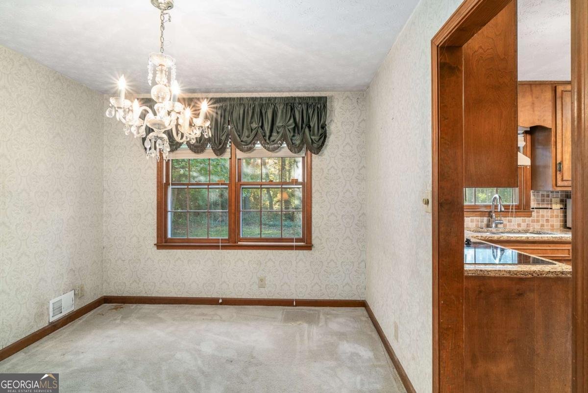 2252 Valley Creek Circle Snellville - Photo 13