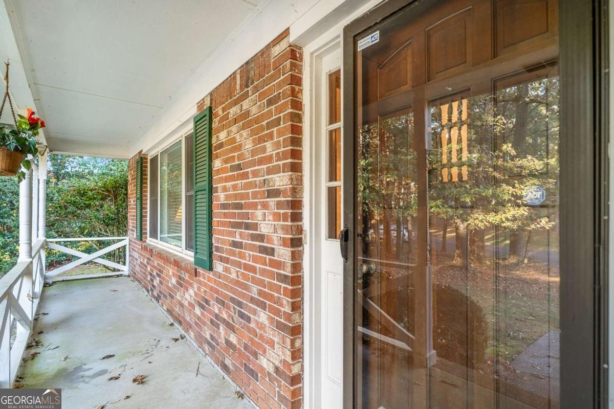 2252 Valley Creek Circle Snellville - Photo 6