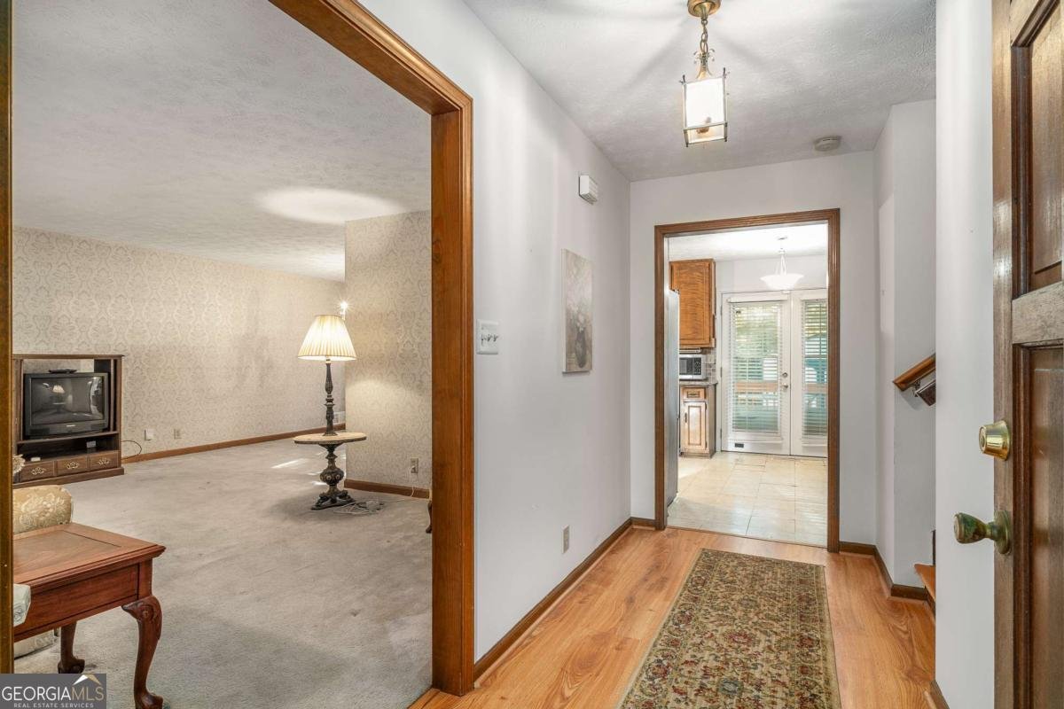 2252 Valley Creek Circle Snellville - Photo 7