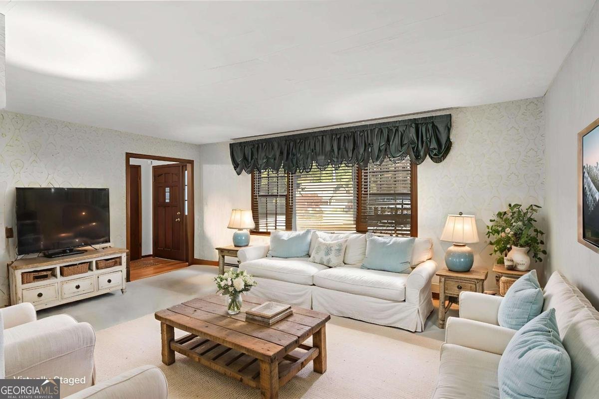 2252 Valley Creek Circle Snellville - Photo 8