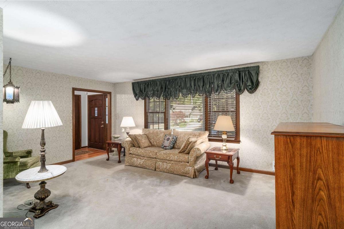 2252 Valley Creek Circle Snellville - Photo 9