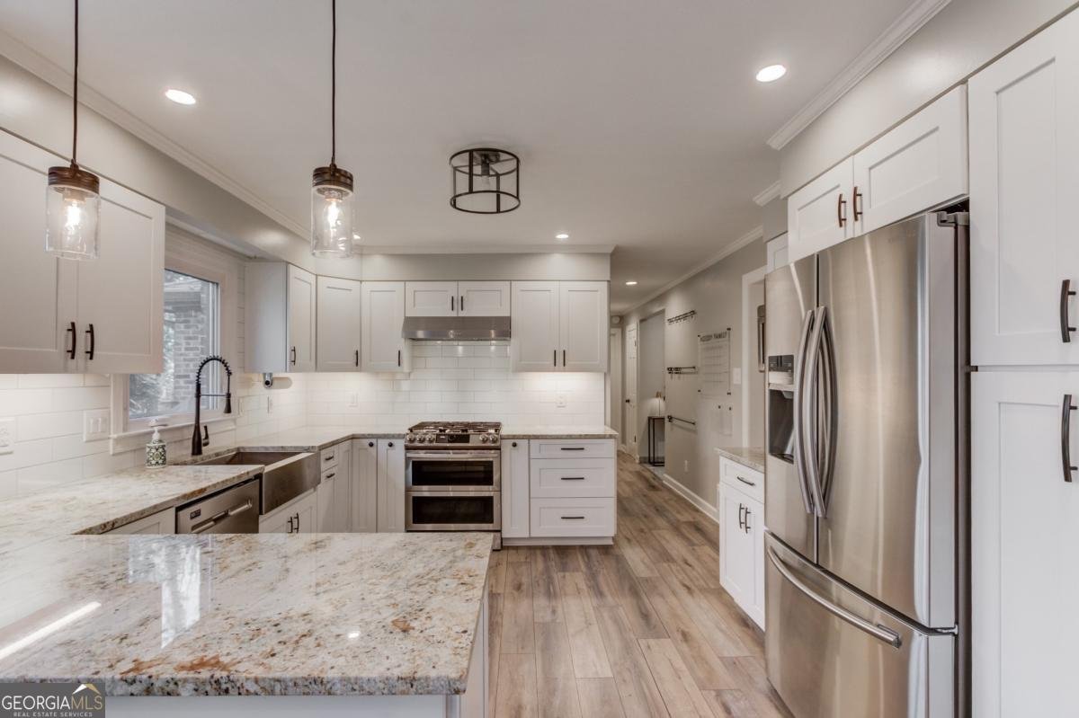 200 Spalding Circle Sandy Springs - Photo 16